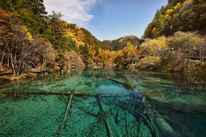 1200px-1_jiuzhaigou_valley_wu_hua_hai_2011b